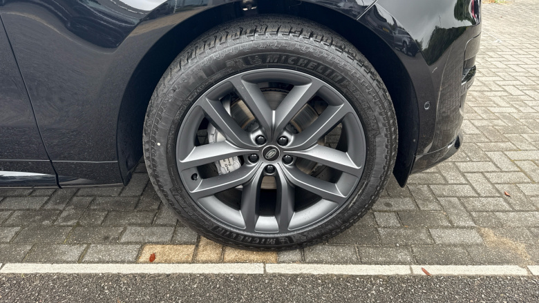 Land Rover Range Rover Sport 3.0 D300 Dynamic SE 5dr Auto Diesel Estate